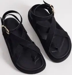 ASOS Design Faye Sandales en suédine à semelle moulée et lanières croisées