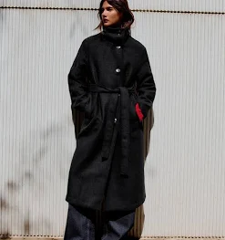 Bershka Manteau long à col cheminée avec ceinture Femme