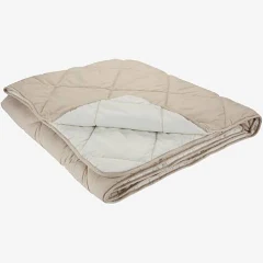 JYSK Couette synthétique STETINDEN légère